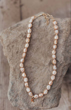 Load image into Gallery viewer, Necklace Blush Alphabet
